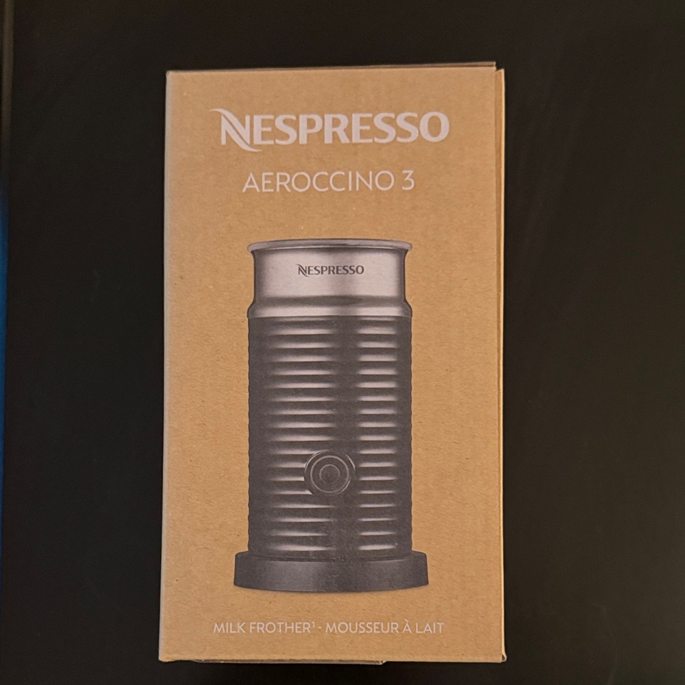 Nespresso Aeroccino 3 in Black and Silver